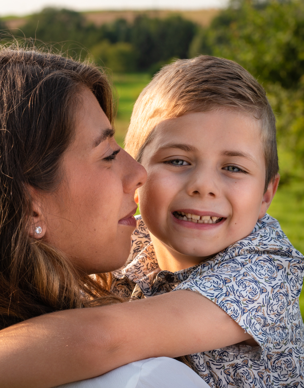 mère et fils séance lifestyle amour sourire